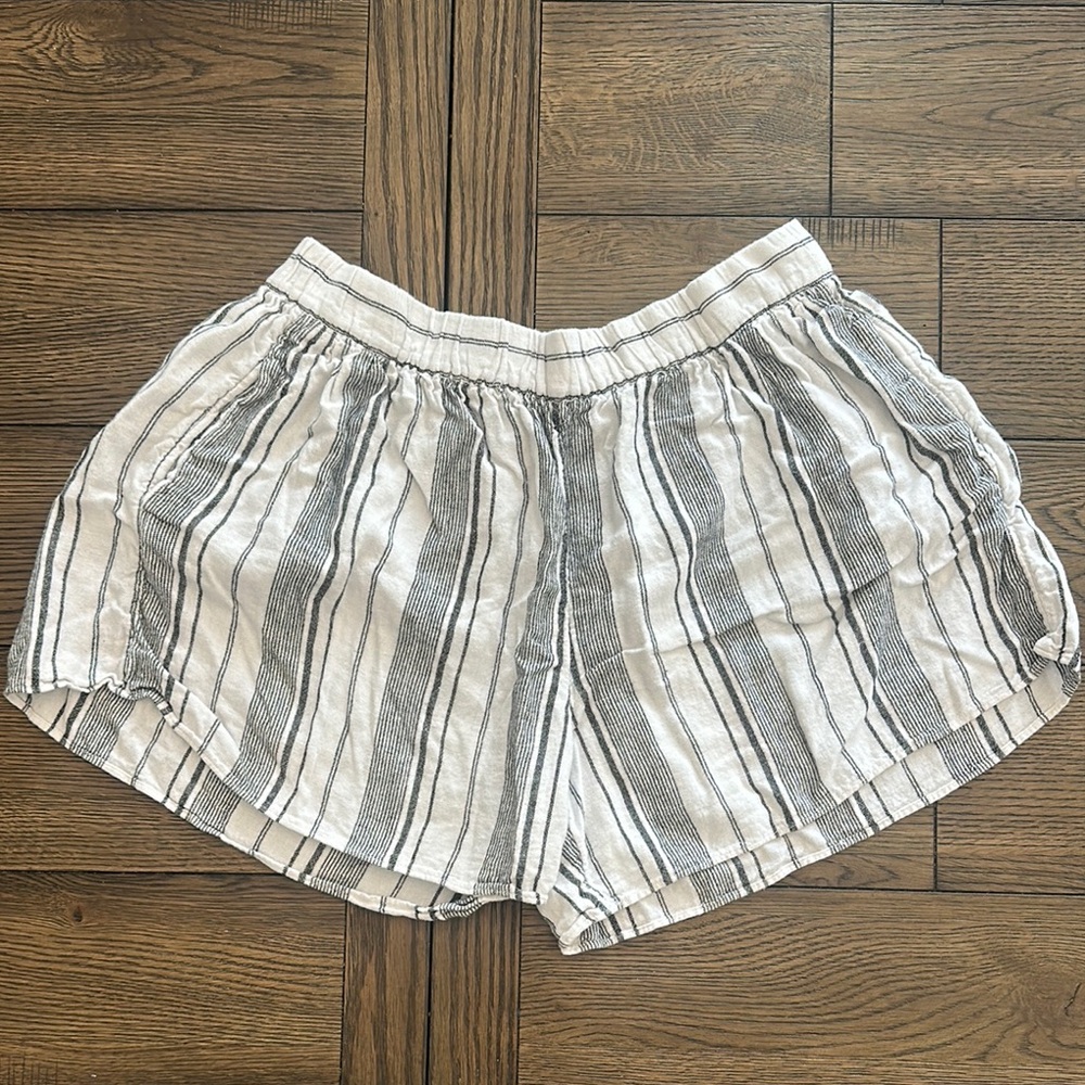 Gap Linen Blend Shorts women’s size medium